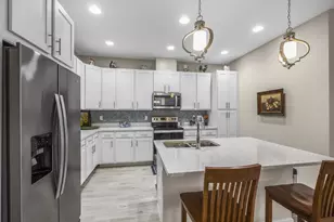 12828 SW Lake Fern Cir, Port Saint Lucie, FL 34987 - Photo 7