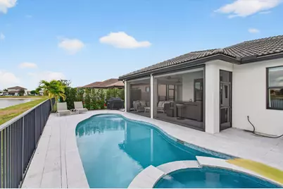 8305 Pedigree Circle, Lake Worth, FL 33467 - Photo 39