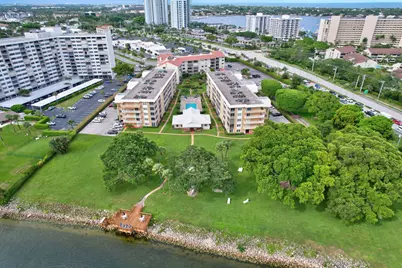 300 Golfview Road #407, North Palm Beach, FL 33408 - Photo 39