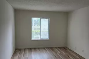 1106 Green Pine Blvd, West Palm Beach, FL 33409 - Photo 5