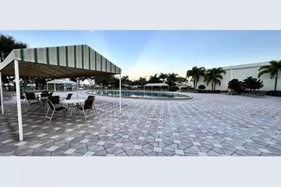 110 Wellington B, West Palm Beach, FL 33417 - Photo 19