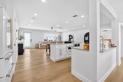 2001 SW Roma Way SW, Boynton Beach, FL 33426 - Photo 13