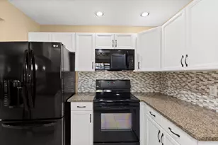 1952 Primrose Ln, Wellington, FL 33414 - Photo 15