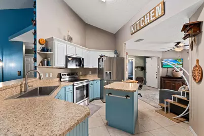 6610 NW Omega Road, Port Saint Lucie, FL 34983 - Photo 11