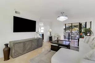 235 Bay Colony Dr N, Juno Beach, FL 33408 - Photo 7