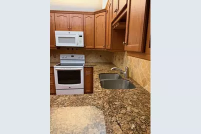 106 Freedom Court, Deerfield Beach, FL 33442 - Photo 3