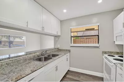 484 Springdale Circle #48d, Palm Springs, FL 33461 - Photo 7