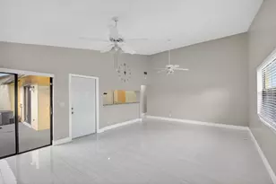 484 Springdale Cir, Palm Springs, FL 33461 - Photo 9