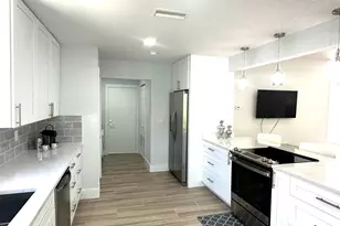 10723 Greentrail Dr S, Boynton Beach, FL 33436 - Photo 5