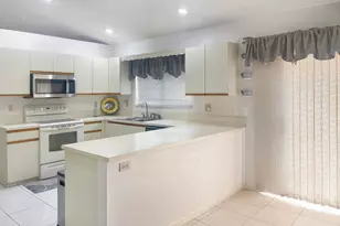 9525 El Clair Ranch Rd, Boynton Beach, FL 33437 - Photo 3