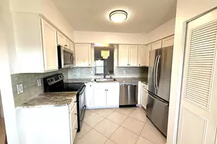 14310 Strathmore Ln, Delray Beach, FL 33446 - Photo 3