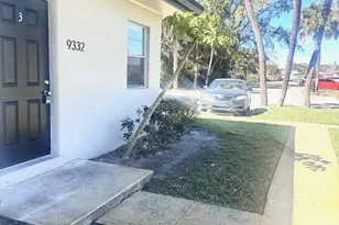 9326 Sunrise Dr, West Palm Beach, FL 33403 - Photo 5