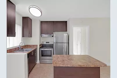 560 NE 46th Street, Boca Raton, FL 33431 - Photo 9