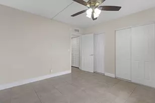 520 NE 44th St, Boca Raton, FL 33431 - Photo 17