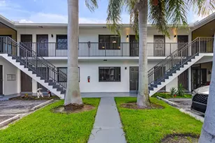 520 NE 44th St, Boca Raton, FL 33431 - Photo 1