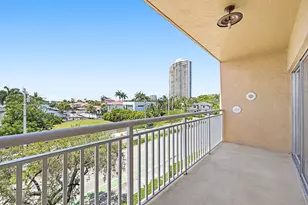 17051 NE 35th Ave, North Miami Beach, FL 33160 - Photo 19