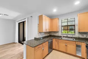 238 E Chrystie Circle, Delray Beach, FL 33484 - Photo 11