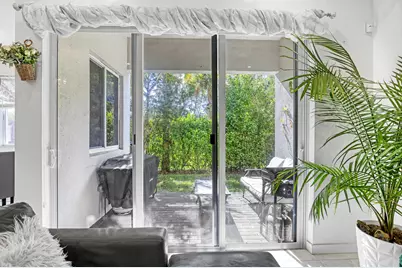 1010 Pioneer Way, Royal Palm Beach, FL 33411 - Photo 9