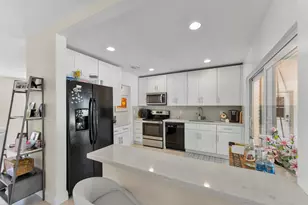 401 NE 10th Ter Terrace, Boca Raton, FL 33432 - Photo 15