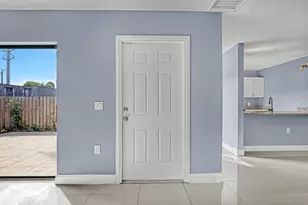 3721 37th Way, West Palm Beach, FL 33407 - Photo 11