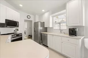 10847 SW Dardanelle Dr, Port Saint Lucie, FL 34987 - Photo 5