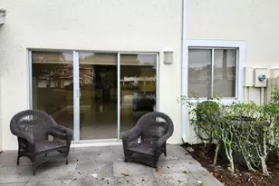 1919 Discovery Cir E, Deerfield Beach, FL 33442 - Photo 23