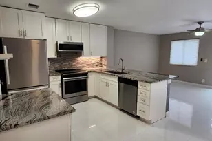 1919 Discovery Cir E, Deerfield Beach, FL 33442 - Photo 5