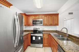 1661 Balfour Point Dr, West Palm Beach, FL 33411 - Photo 3