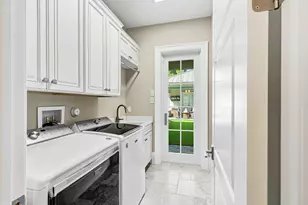 201 NE 3rd Ct, Boca Raton, FL 33432 - Photo 29