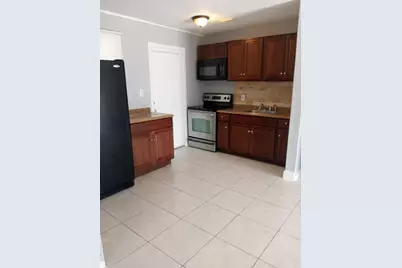 522 W 3rd Street, Riviera Beach, FL 33404 - Photo 5