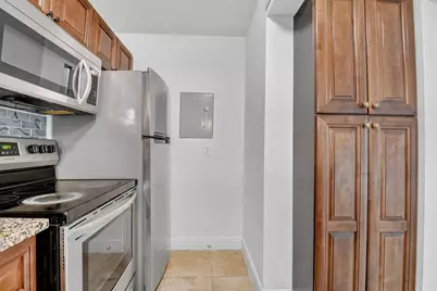 208 Foxtail Drive #B2, Greenacres, FL 33415 - Photo 15