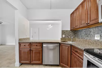 208 Foxtail Drive #B2, Greenacres, FL 33415 - Photo 11