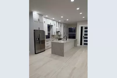 8676 Doverbrook Drive, Palm Beach Gardens, FL 33410 - Photo 3