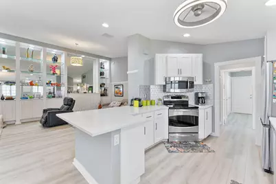 8210 Saint Johns Court, Wellington, FL 33414 - Photo 7