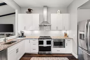 374 Wahoo Rd, Panama City Beach, FL 32408 - Photo 21