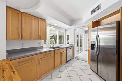 9696 Honeysuckle Avenue, Palm Beach Gardens, FL 33410 - Photo 17