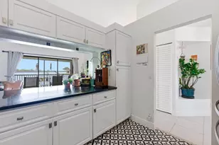 304 Liberty Ct, Deerfield Beach, FL 33442 - Photo 3