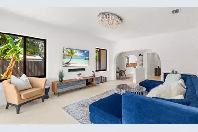 7820 Hawthorne Avenue, Miami Beach, FL 33141 - Photo 3