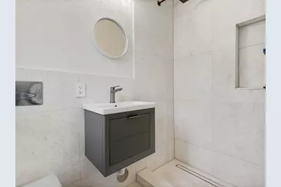7820 Hawthorne Avenue, Miami Beach, FL 33141 - Photo 15