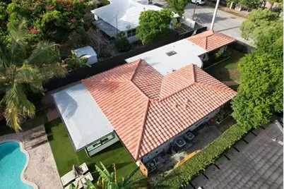 7820 Hawthorne Avenue, Miami Beach, FL 33141 - Photo 29