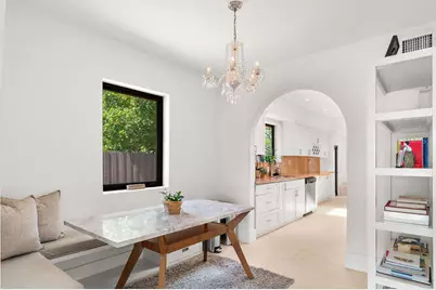 7820 Hawthorne Avenue, Miami Beach, FL 33141 - Photo 13