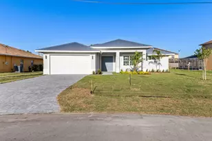 5271 NW Mayfield Ln, Port Saint Lucie, FL 34983 - Photo 9