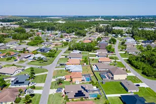 5271 NW Mayfield Ln, Port Saint Lucie, FL 34983 - Photo 7