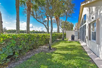 7244 Trentino Way, Boynton Beach, FL 33472 - Photo 11