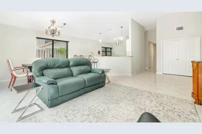 2690 Mikasa Drive, Palm Beach Gardens, FL 33410 - Photo 5