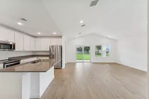 879 SW McCoy Ave, Port Saint Lucie, FL 34953 - Photo 25