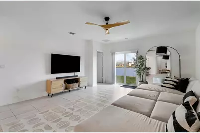 4233 Troon Place, Fort Pierce, FL 34947 - Photo 7