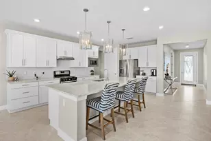 10205 SW Pervenche Ln, Port Saint Lucie, FL 34987 - Photo 9