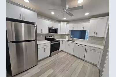 1001 Colony Point Circle #417, Pembroke Pines, FL 33026 - Photo 9