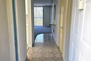 1001 Colony Point Cir, Pembroke Pines, FL 33026 - Photo 7